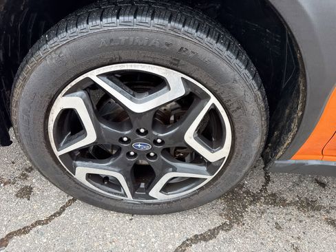 Used 2019 Subaru Crosstrek 2.0i Limited w/ Moonroof Package w/Navigation image 8