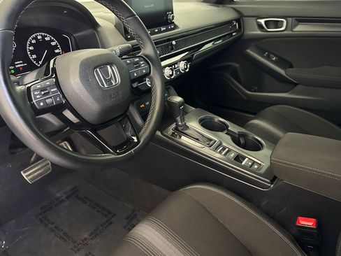 Used 2023 Honda Civic Sport image 4
