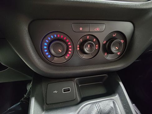 Used 2021 RAM ProMaster City Tradesman w/ Window Group 04 image 30