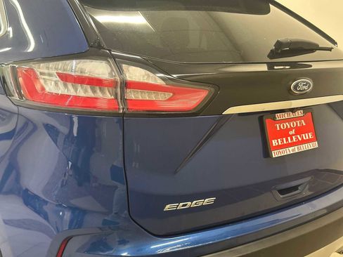 Used 2020 Ford Edge SEL w/ Convenience Package image 8