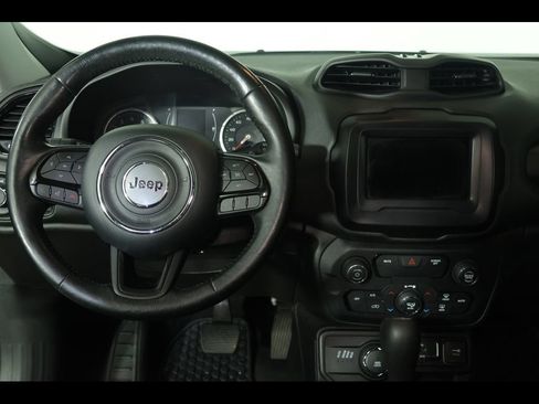 Used 2019 Jeep Renegade Altitude w/ Quick Order Package 2XM AWD/4WD image 14