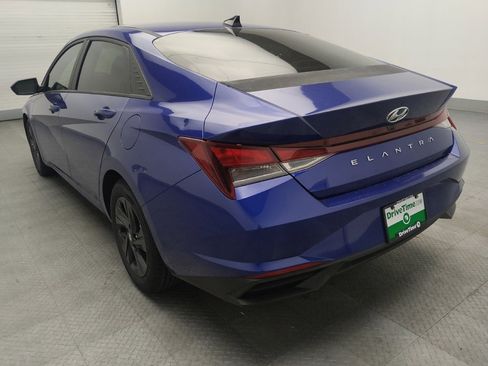 Used 2022 Hyundai Elantra SEL w/ Cargo Package FWD image 5