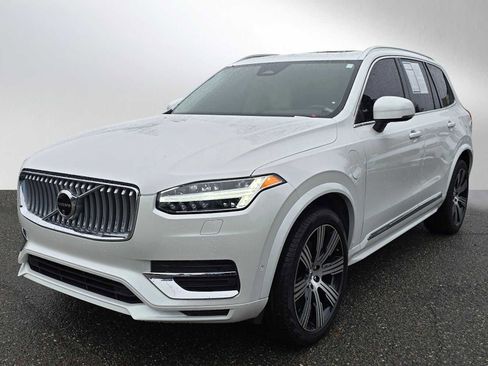 Certified 2024 Volvo XC90 T8 Plus w/ Protection Package Premier image 7