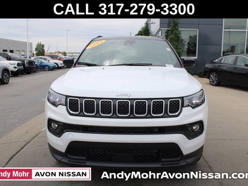 Used 2024 Jeep Compass Limited AWD/4WD image 2