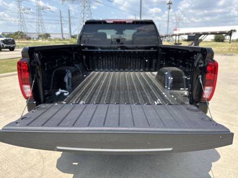 New 2026 GMC Sierra 1500 Elevation image 27