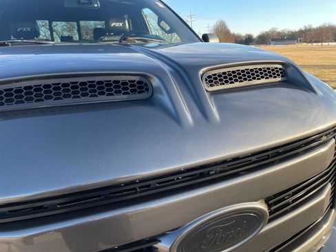 Used 2016 Ford F150 Lariat w/ Equipment Group 502A Luxury image 18