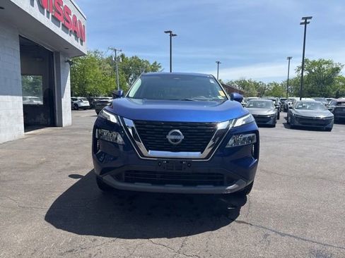 Used 2023 Nissan Rogue SV AWD/4WD image 7