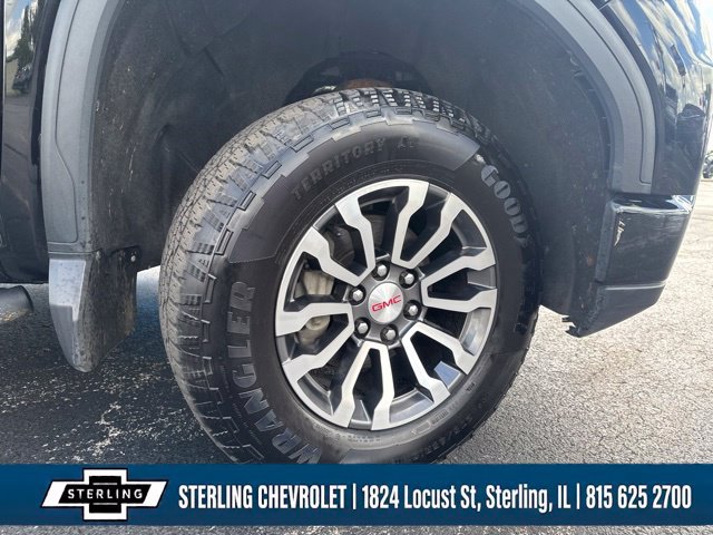 Used 2023 GMC Sierra 1500 AT4 w/ Technology Package AWD/4WD image 9