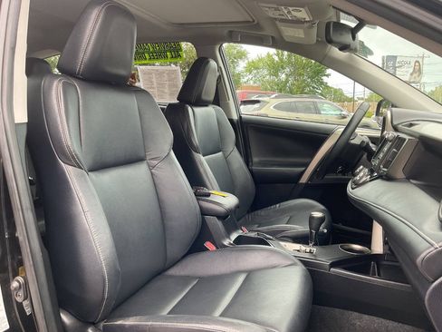 Used 2015 Toyota RAV4 Limited w/ Technology Package AWD/4WD image 42