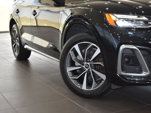 Used 2023 Audi Q5 2.0T Premium w/ Convenience Package AWD/4WD image 4