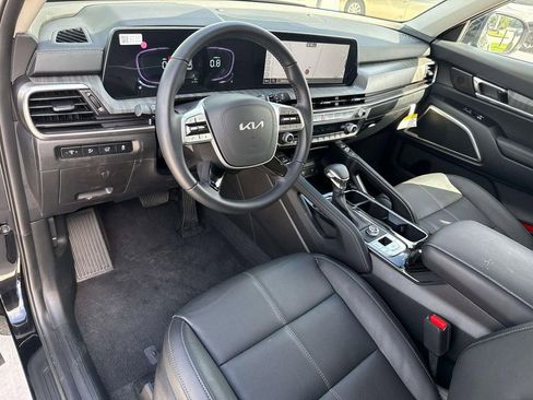 New 2025 Kia Telluride EX w/ EX Captain's Chair Package FWD image 25