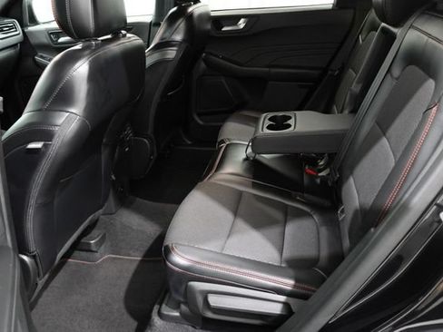 Used 2023 Ford Escape ST-Line FWD image 11