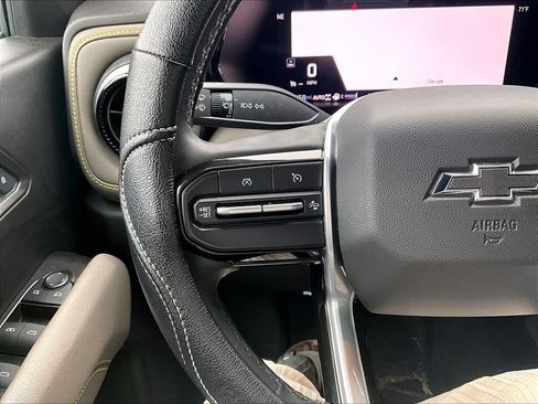 Used 2024 Chevrolet Colorado ZR2 AWD/4WD image 19