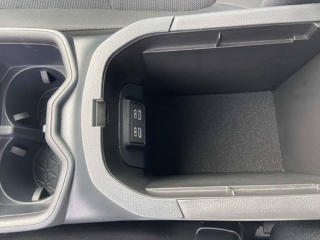 Used 2025 Toyota RAV4 LE FWD image 29