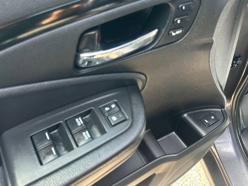 Used 2017 Honda Pilot Elite image 13