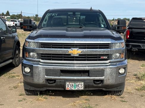 Used 2015 Chevrolet Silverado 3500 LT w/ LT Convenience Package AWD/4WD image 2