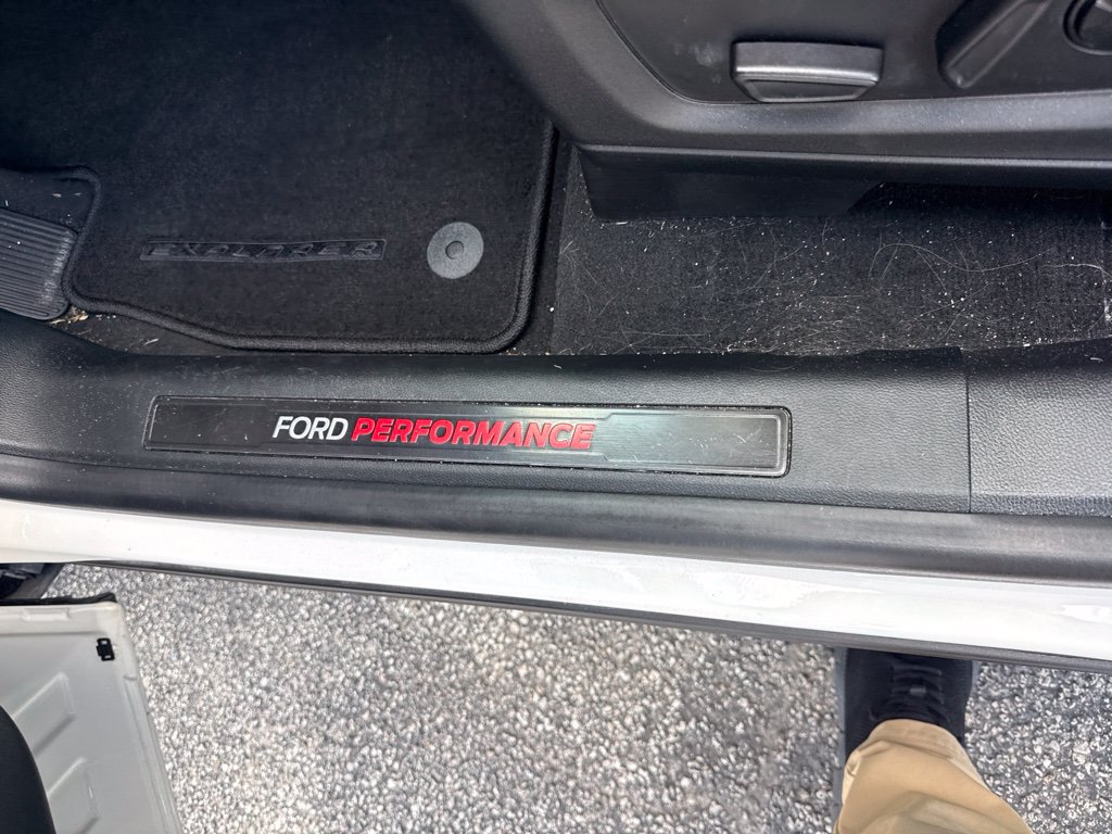Used 2022 Ford Explorer ST w/ Equipment Group 401A AWD/4WD image 10