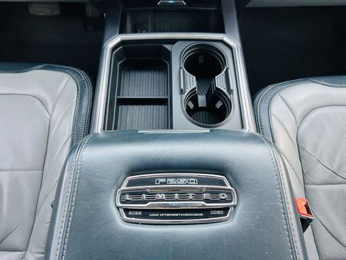 Used 2022 Ford F250 Limited image 30