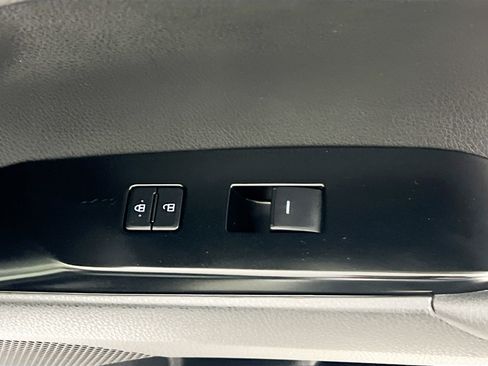 Used 2025 Toyota Camry LE image 32