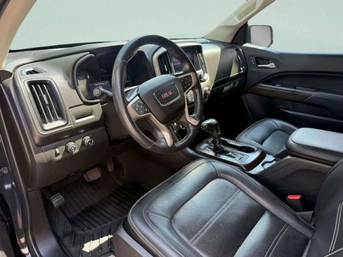 Used 2019 GMC Canyon Denali image 16