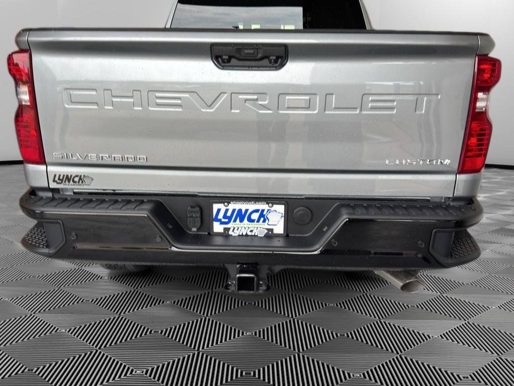 New 2026 Chevrolet Silverado 2500 Custom w/ Custom Convenience Package AWD/4WD image 4