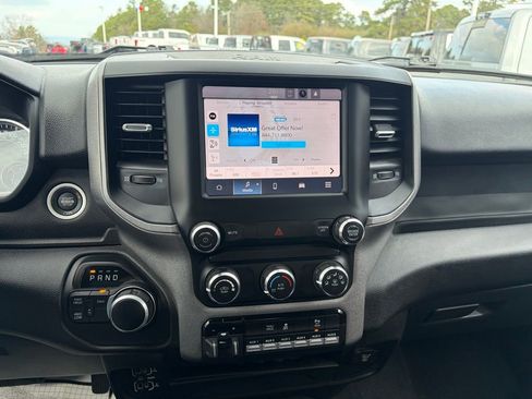 Used 2024 RAM 2500 Tradesman w/ Chrome Appearance Group image 12