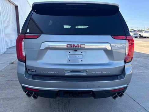 Used 2024 GMC Yukon Denali AWD/4WD image 4
