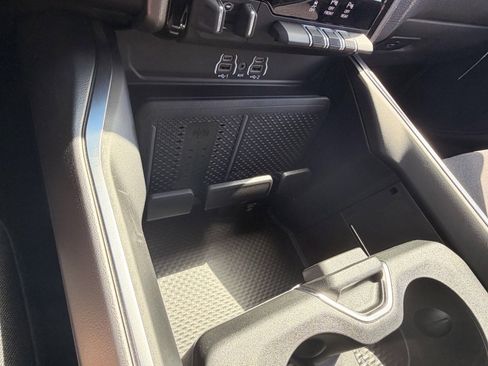 New 2026 RAM 1500 Big Horn AWD/4WD image 16