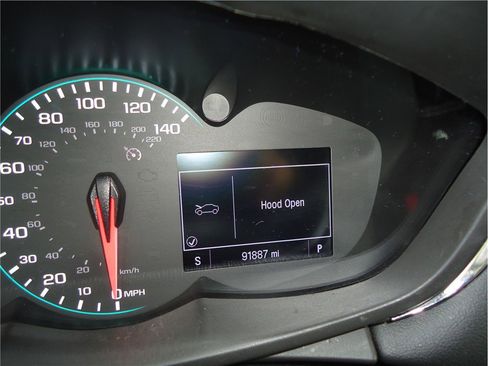 Used 2019 Chevrolet Trax LT w/ LT Convenience Package AWD/4WD image 28