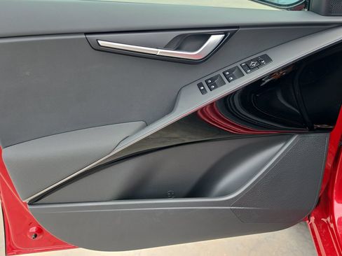 New 2026 Kia Niro Wind FWD image 18