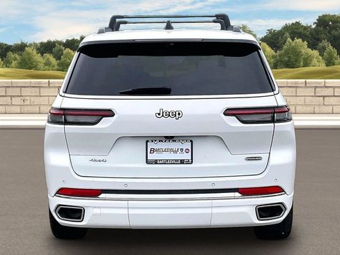 Used 2023 Jeep Grand Cherokee L Overland w/ Luxury Tech Group IV AWD/4WD image 4