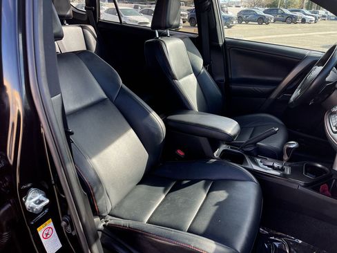 Used 2017 Toyota RAV4 SE w/ Advanced Technology Package image 46