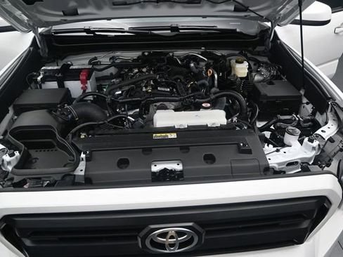Used 2025 Toyota Tacoma SR5 RWD image 16