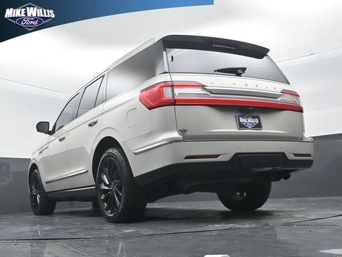 Used 2020 Lincoln Navigator Reserve w/ Equipment Group 208A Reserve RWD image 21