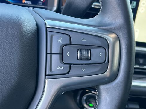 Used 2025 Chevrolet Silverado 2500 LTZ w/ LTZ Plus Package image 33