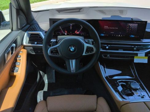 New 2026 BMW X5 xDrive40i w/ M Sport Package AWD/4WD image 16