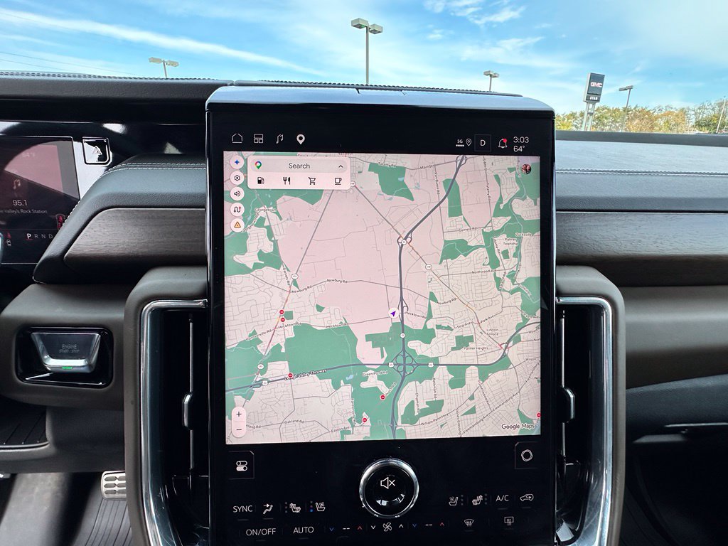 Certified 2025 GMC Yukon Denali Ultimate AWD/4WD image 34