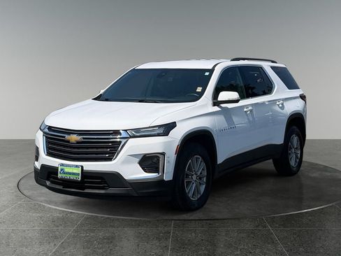 Used 2022 Chevrolet Traverse LT AWD/4WD image 3