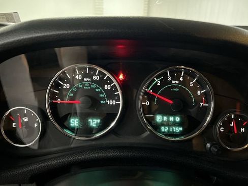 Used 2015 Jeep Wrangler Sport w/ Quick Order Package 24S AWD/4WD image 12