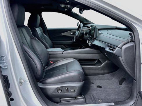 Used 2024 Acura ZDX A-Spec RWD image 34