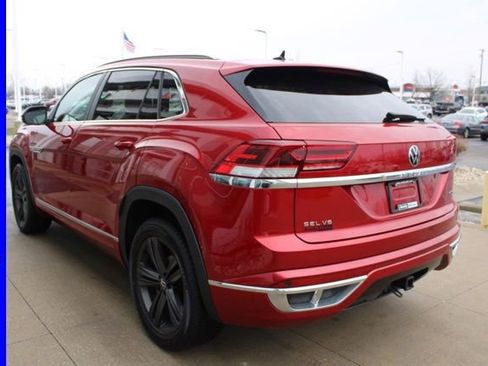 Used 2022 Volkswagen Atlas Cross Sport SEL R-Line image 4