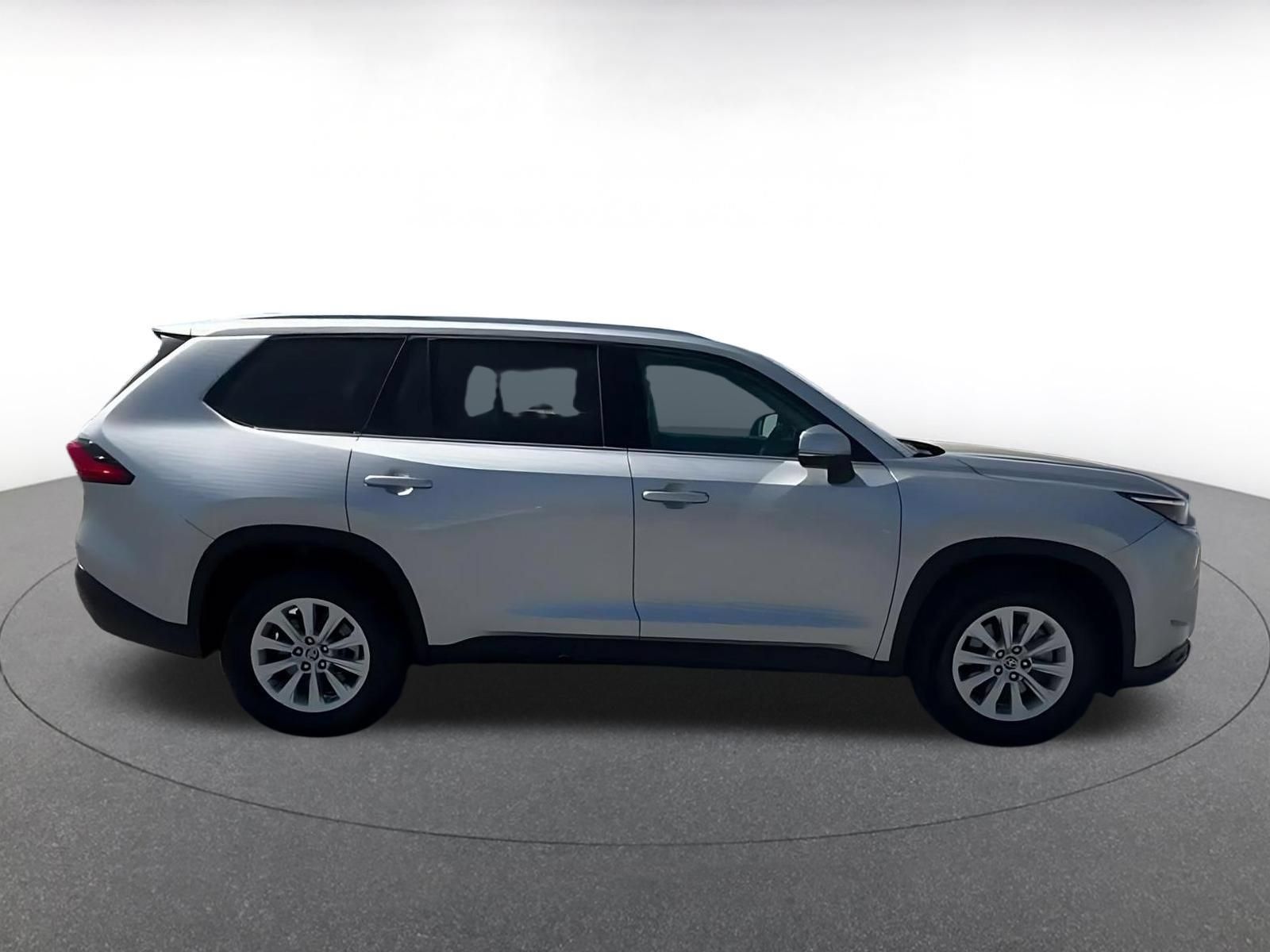 Used 2024 Toyota Grand Highlander AWD image 15