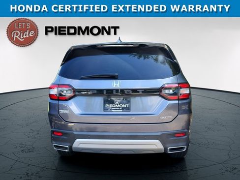 Certified 2025 Honda Pilot Touring image 7