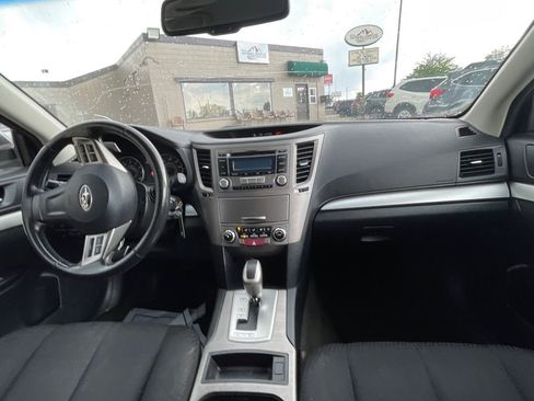 Used 2012 Subaru Outback 2.5i Premium AWD/4WD image 16