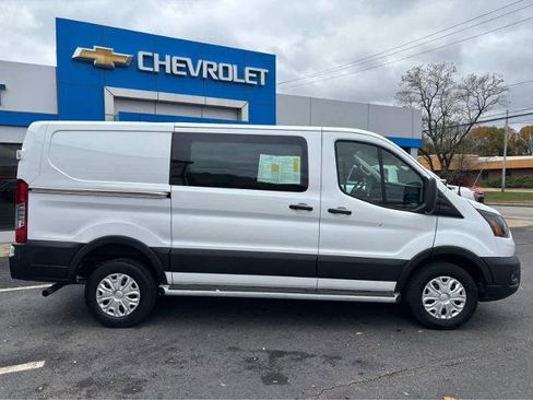 Used 2024 Ford Transit 250 Low Roof w/ Exterior Upgrade Package image 12
