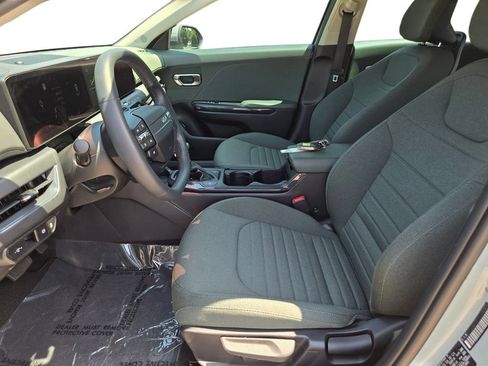 Certified 2025 Kia K4 GT-Line Turbo FWD image 18