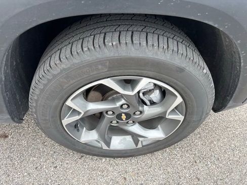 Used 2024 Chevrolet Trax LT w/ Driver Confidence Package image 10