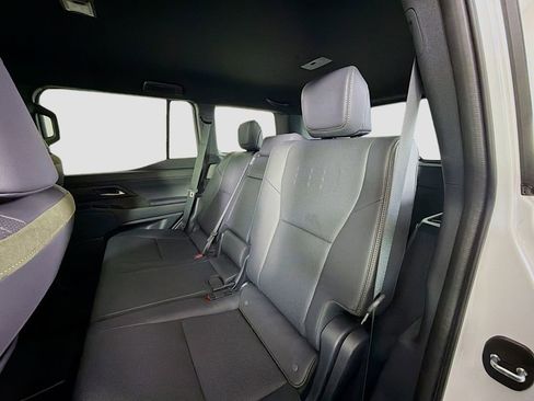 Used 2024 Lexus GX 550 image 24