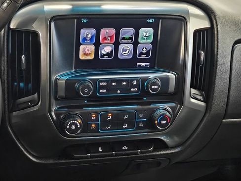 Used 2018 Chevrolet Silverado 1500 LT w/ Trailering Package AWD/4WD image 6