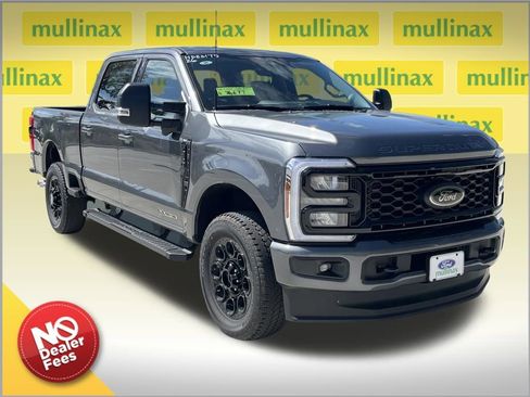 New 2026 Ford F250 XLT w/ XLT Premium Package AWD/4WD image 1